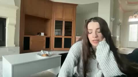 Hannah Taylor online show from February 18, 10:53 pm