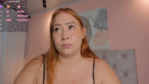 hannamartinn_ online show from April 22, 3:30 pm