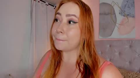 hannamartinn_ online show from April 16, 3:45 pm