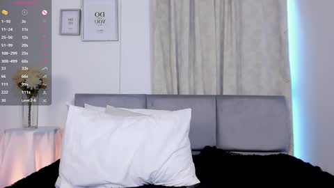 Hanna Os online show from September 15, 1:23 pm