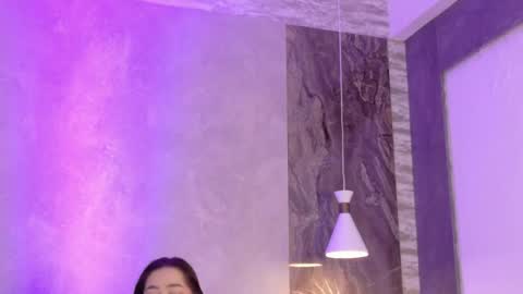 hannaprada1 online show from April 14, 11:24 am