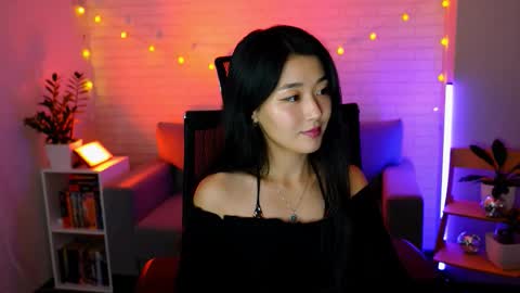 hannarosie online show from October 16, 6:29 pm