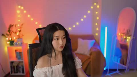 hannarosie online show from April 19, 6:32 pm