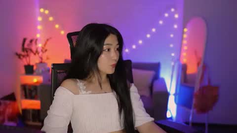 hannarosie online show from June 19, 4:35 pm