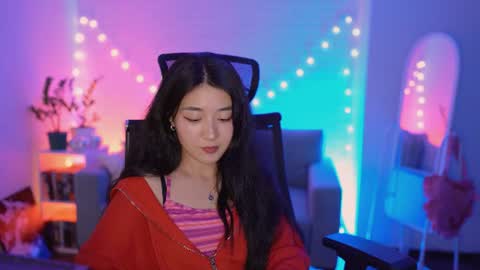 hannarosie online show from June 17, 5:40 pm