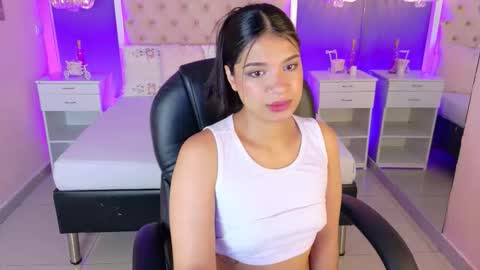 hannasthone online show from March 5, 2:37 pm