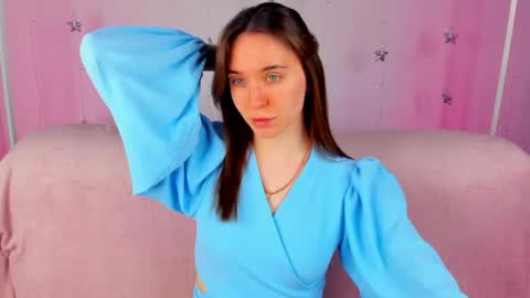 Hannavanilla online show from April 11, 8:51 am