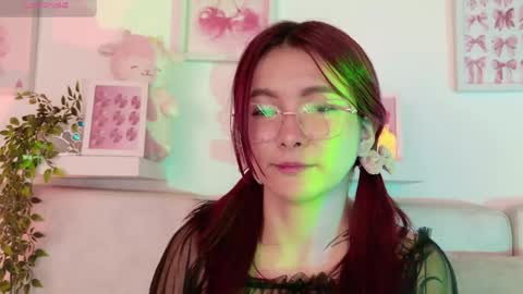 Yumii online show from April 20, 6:11 pm