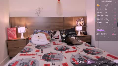 taylor live   online show from December 16, 12:07 am