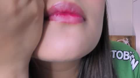 taylor live   online show from December 13, 10:27 pm