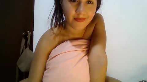 Snapshot of hanny_kail chatting on December 21, 4:19 am hanny online show from December 21, 4:19 am