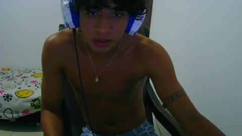hansel_take online show from May 4, 6:47 pm