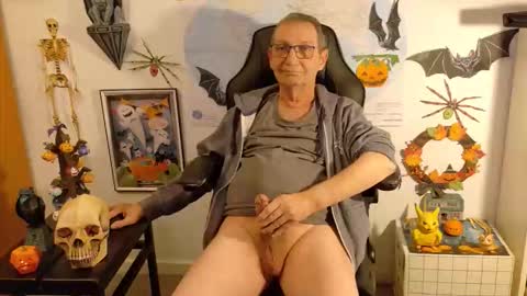 charly online show from October 18, 7:51 pm