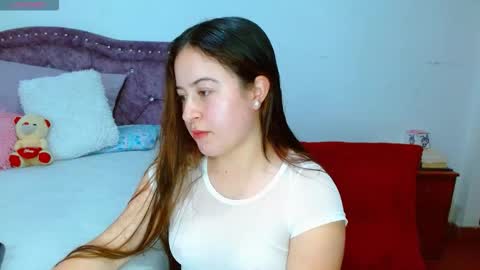 isabella   online show from March 30, 1:06 am