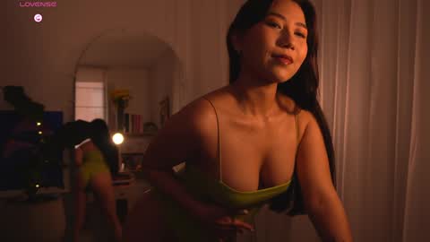 Snapshot of hanymel chatting on January 8, 10:37 pm Mizi online show from January 8, 10:37 pm