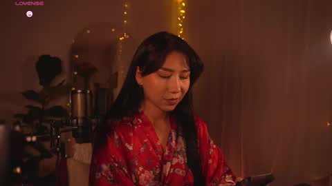 Snapshot of hanymel chatting on December 5, 11:56 pm Mizi online show from December 5, 11:56 pm