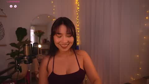 Snapshot of hanymel chatting on December 2, 9:45 pm Mizi online show from December 2, 9:45 pm