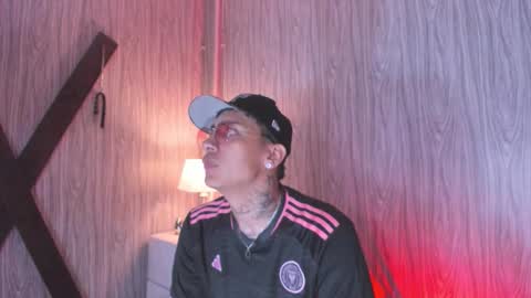  Happy Boy  online show from December 17, 11:50 am