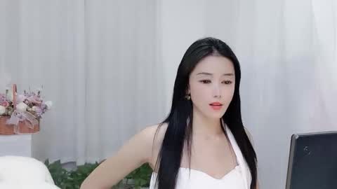 Daisy online show from March 19, 1:49 pm