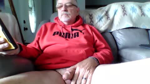happynudist7373 online show from June 1, 1:23 pm