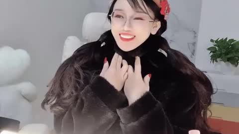 Daisy online show from February 25, 2:58 am