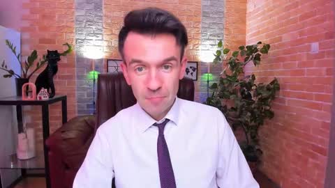 Snapshot of hard_and_juici chatting on February 17, 5:12 pm Steve online show from February 17, 5:12 pm