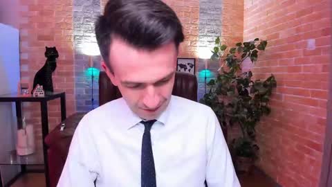 Snapshot of hard_and_juici chatting on February 19, 6:21 pm Steve online show from February 19, 6:21 pm