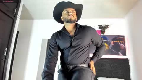 hardboy_latin online show from August 10, 12:26 am