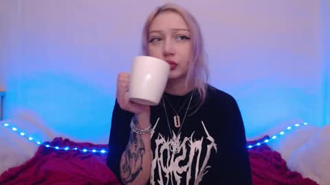 Emily online show from November 25, 10:19 pm