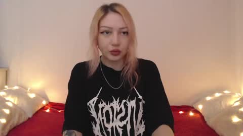 Emily online show from May 30, 9:57 pm