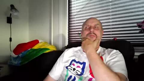 MrLazy online show from June 6, 4:57 pm