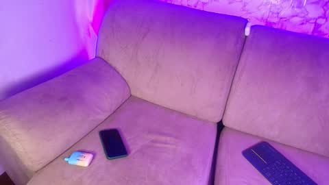 Hares online show from February 4, 6:01 pm