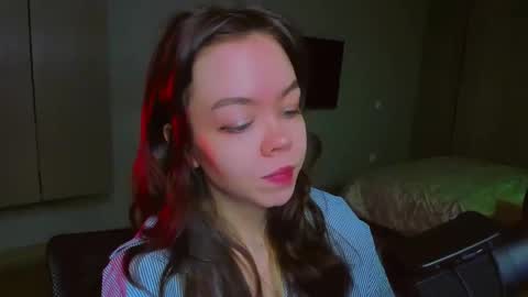 Snapshot of haribo_asmr chatting on February 12, 8:06 am Miss Hari online show from February 12, 8:06 am