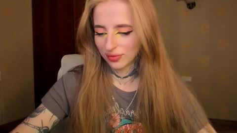 Snapshot of harley_kimm chatting on October 9, 5:46 am Julia online show from October 9, 5:46 am