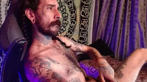 OMAR online show from April 4, 7:15 am