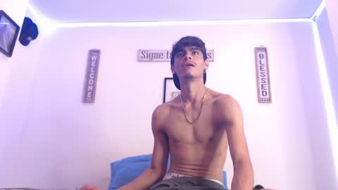 Snapshot of harrythomson1 chatting on February 5, 9:50 pm harry thomson online show from February 5, 9:50 pm