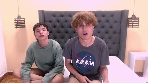 Hasan and Barry Boyfriends online show from January 12, 10:01 pm