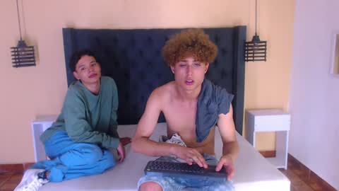 Hasan and Barry Boyfriends online show from January 13, 5:12 pm