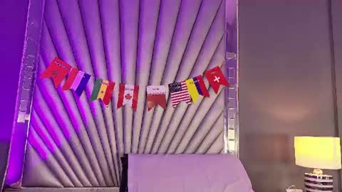 hatsajones online show from July 9, 7:45 am