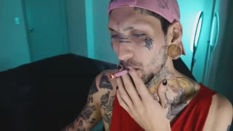 More content   2   online show from October 10, 5:13 am