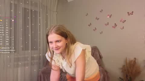 Jenny online show from March 26, 6:46 pm