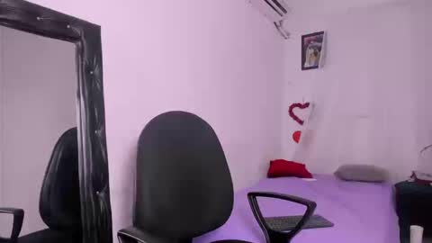 hazel_slim_ online show from March 12, 4:33 pm