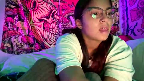 hazell77 online show from November 16, 1:07 am