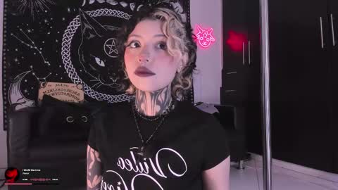 Hazell Witch online show from March 6, 5:12 pm