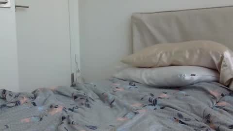 heatwavee online show from February 9, 5:33 pm