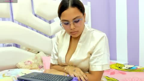 heavenlybump online show from April 1, 2:58 pm