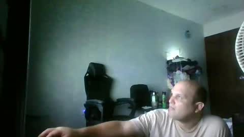 Heavy Rebell online show from April 3, 6:20 am