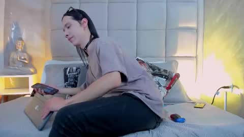 Keira Hecate online show from October 28, 8:10 pm