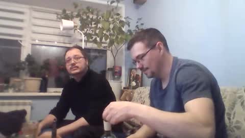 hedineko online show from April 25, 3:09 pm