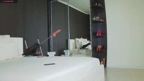 Helen online show from February 24, 8:50 am